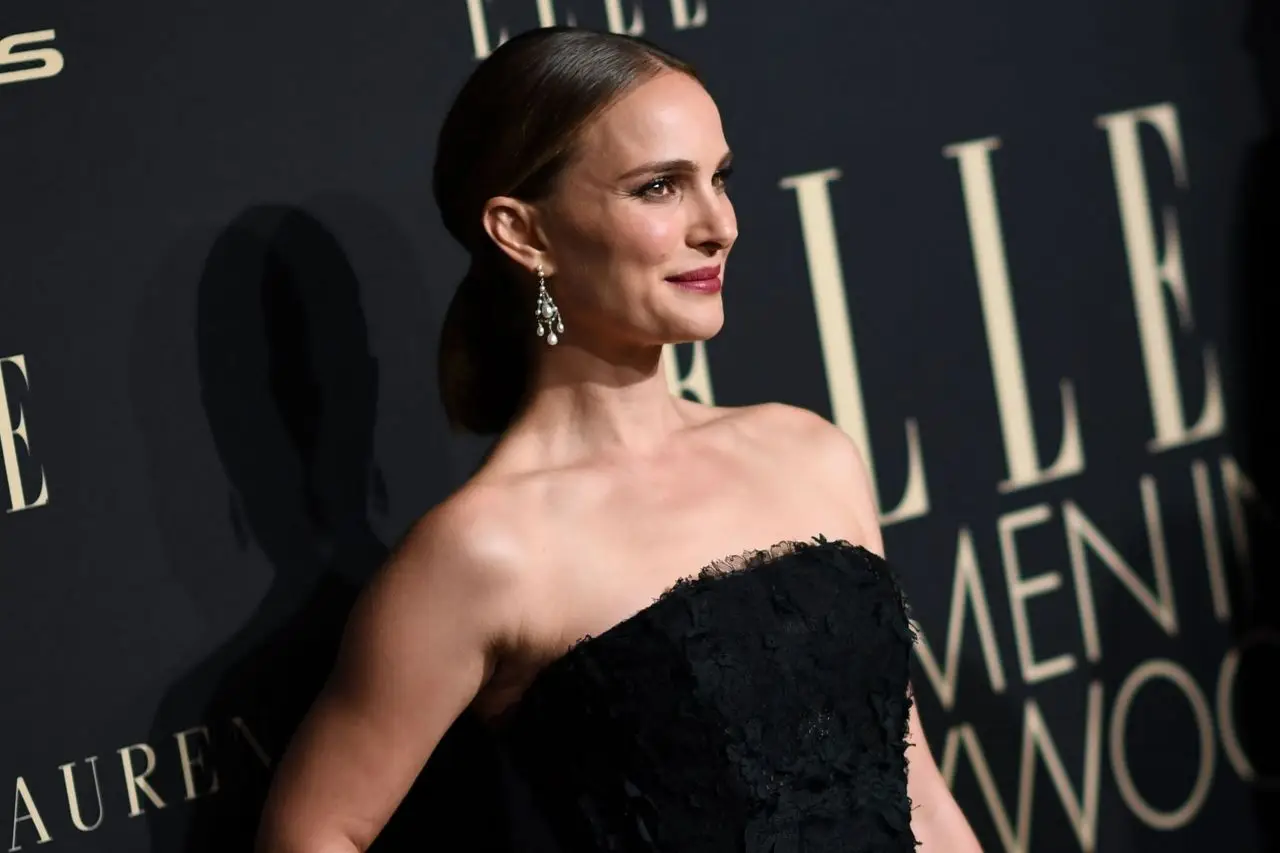 Natalie Portman at ELLEs 2019 Annual Women In Hollywood Event